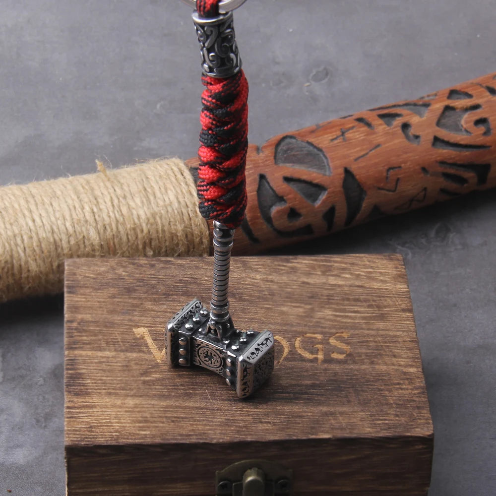 Viking Paracord Keychain – Thor’s Hammer