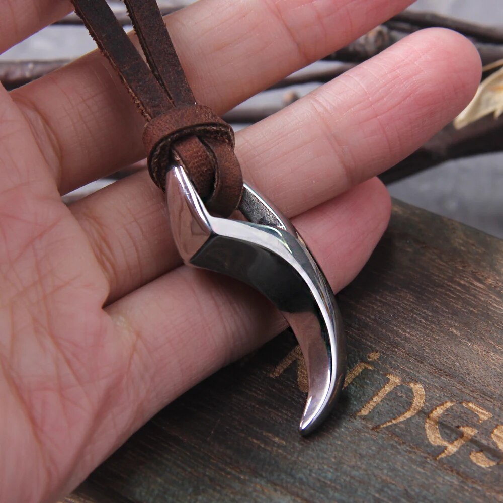Wolf Fang Necklace – Pendant with Leather Cord