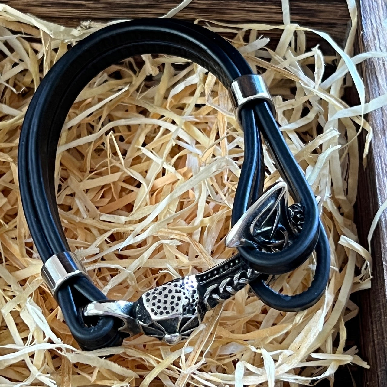 Viking Axe Bracelet - The Axe Of Warriors!