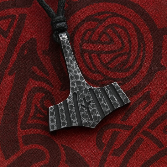 Viking Thor’s Hammer Necklace – Norse Mjolnir Pendant