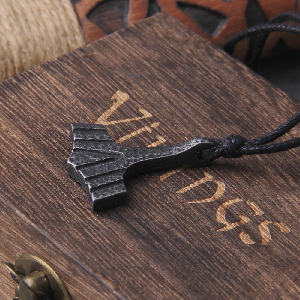 Iron Gray Mjolnir Elegance: Never Fade Viking Necklace