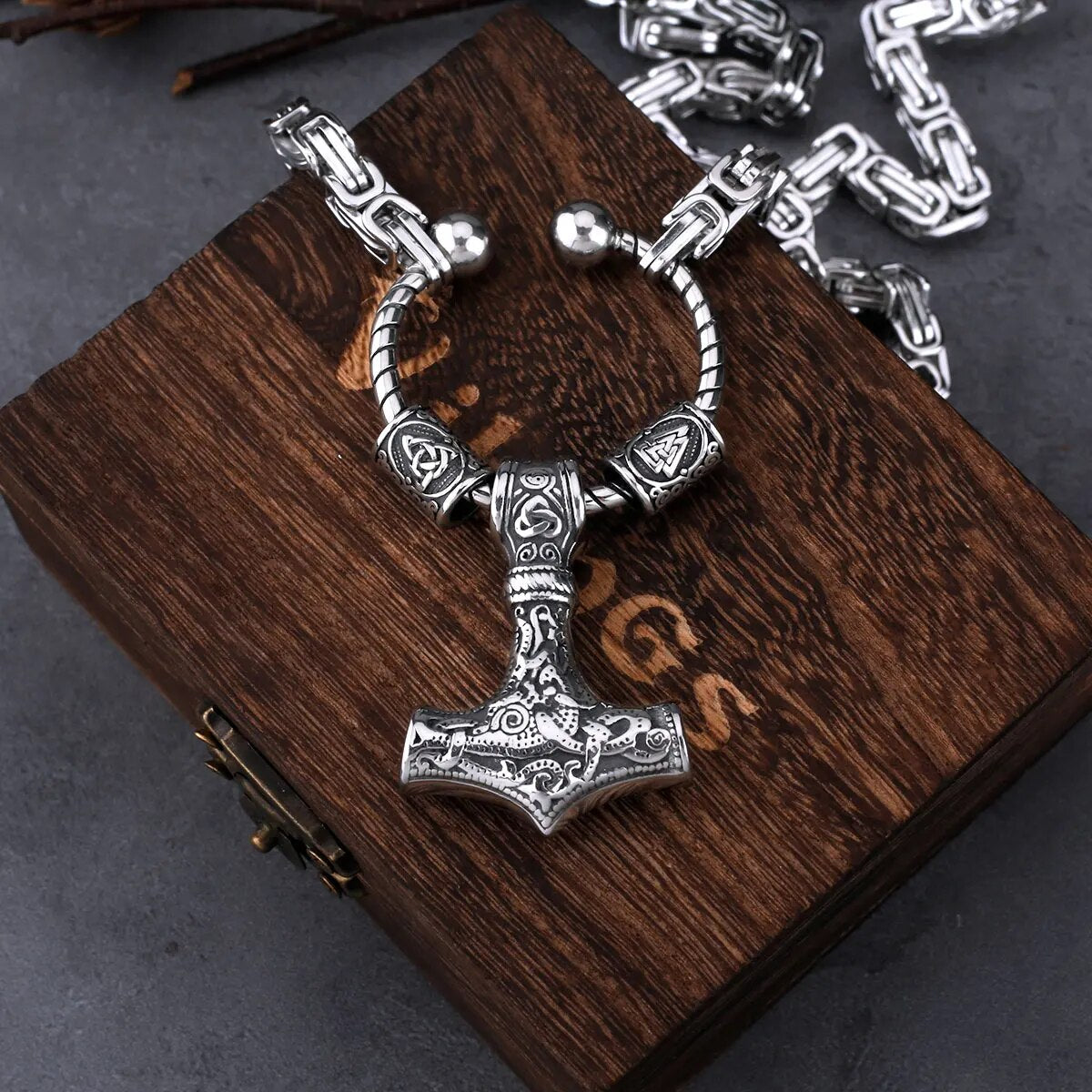 Retro Norse Mastery: Stainless Steel Viking Thor's Hammer Necklace