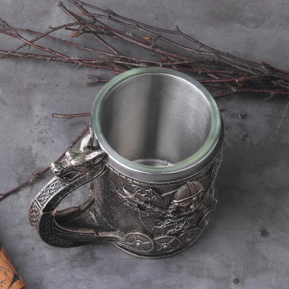 Nordic Drakkar Draught: Viking Wood-Style Beer Mug Simulation with Ship Dragon Design