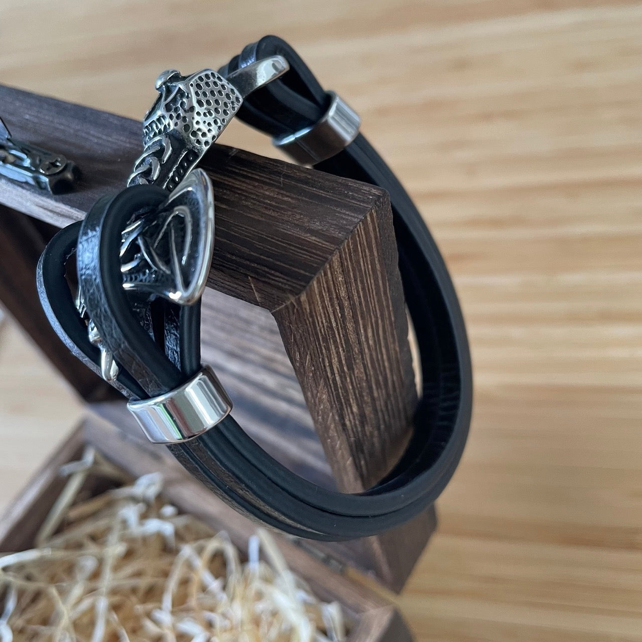 Viking Axe Bracelet - The Axe Of Warriors!